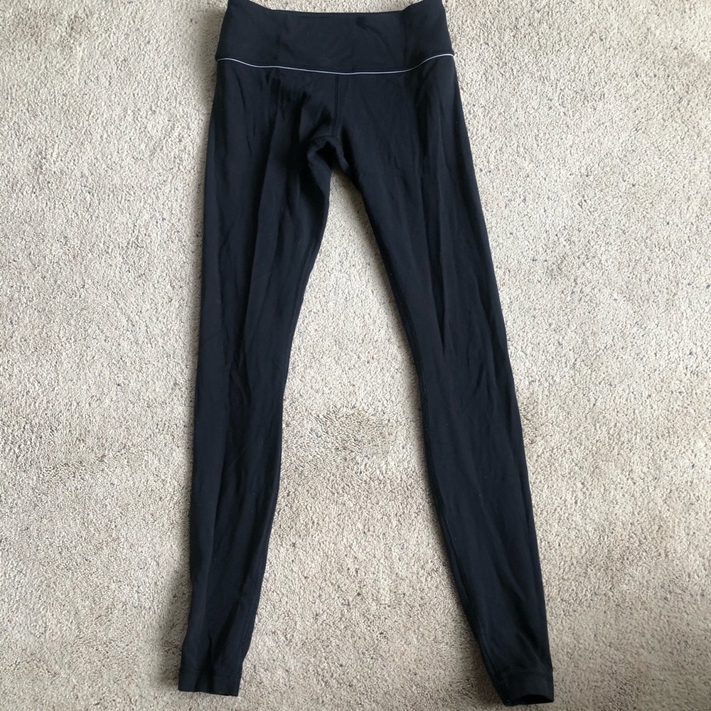 Black lulu lemon leggings (reversible)